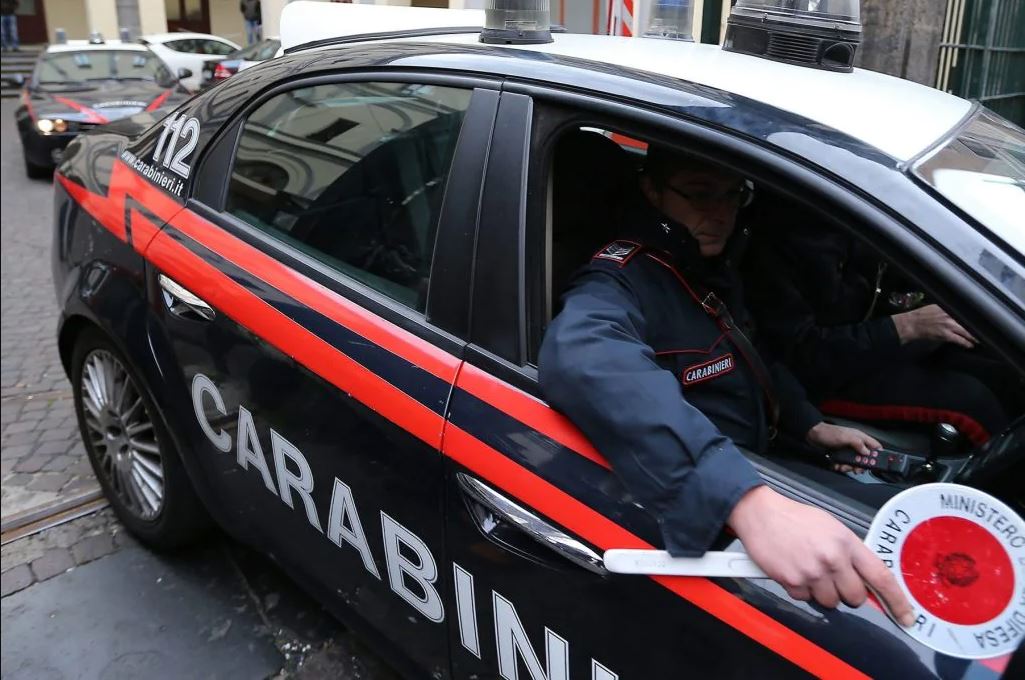 Agguato a Napoli: uomo di 53 anni ucciso a colpi di pistola in via Marco Aurelio nel Rione Traiano